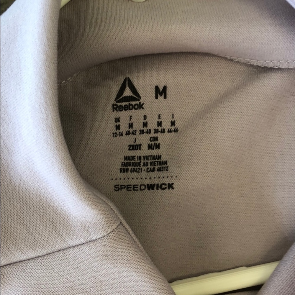Reebok athletic pull over - Picture 2 of 3